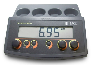 HI-2209 pH/mV Bench Meter with Manual Calibration [HI-2209]